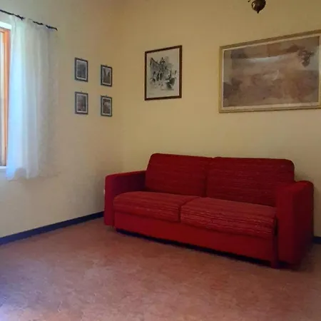 Il Corniolo بيت للعطل
